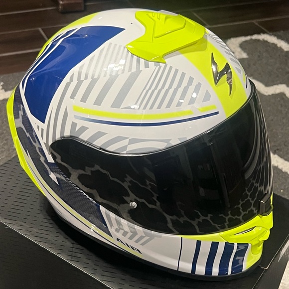 🦂 Scorpion EXO-R1 Air Juice Helmet - Picture 4 of 16